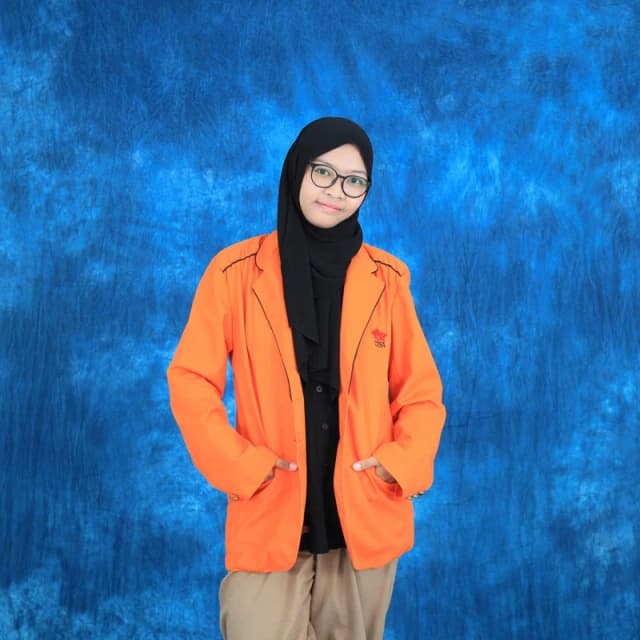 Nisriina Naura Maulina